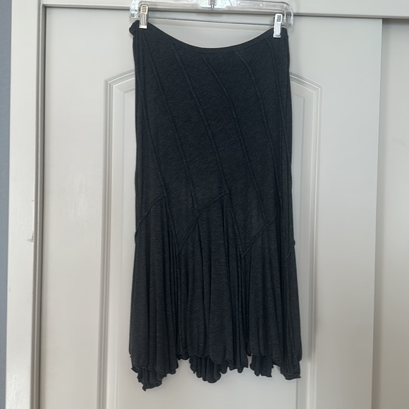 Gray Skirt - Picture 4 of 9